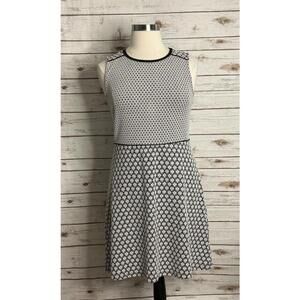 Ann Taylor LOFT black/white sleeveless A-line geometric knit dress Size 14